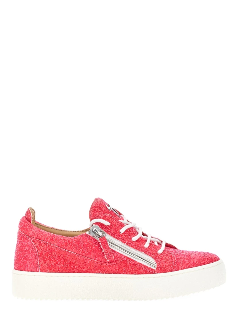 SNEAKER GAIL