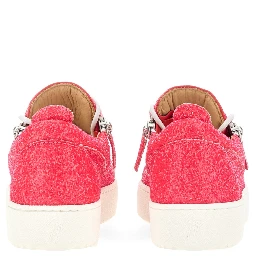 SNEAKER GAIL