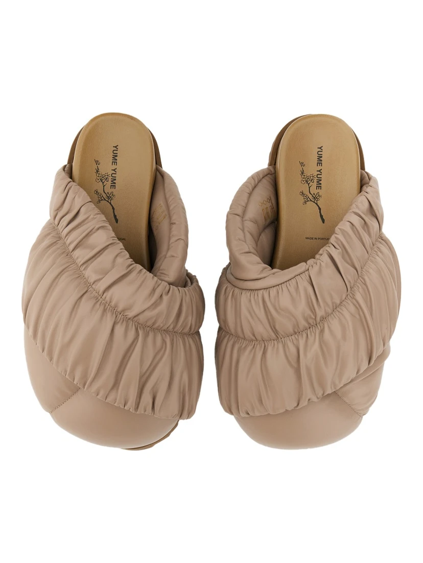 SANDAL TENT