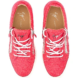 SNEAKER GAIL
