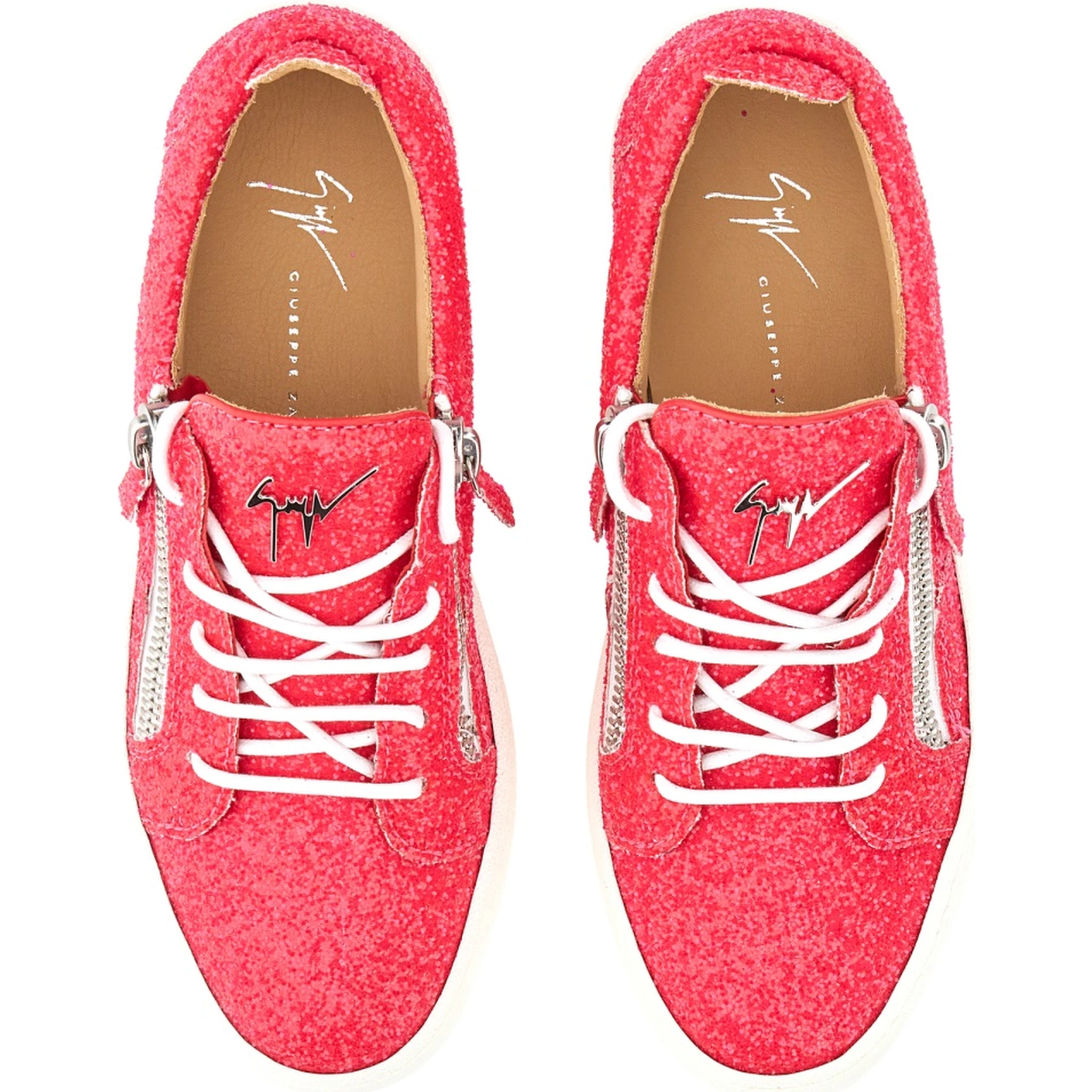 SNEAKER GAIL