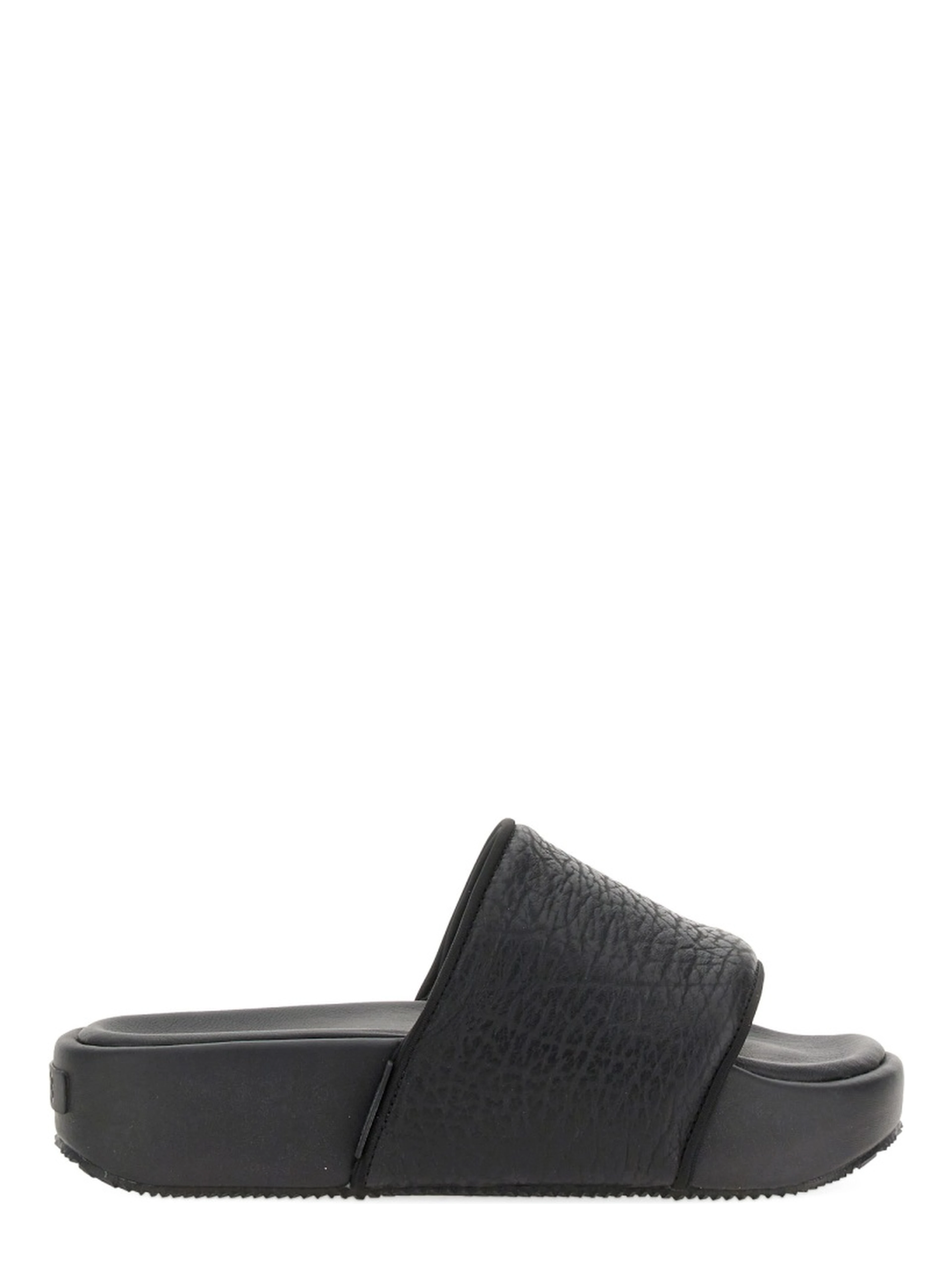 SLIDE SANDAL