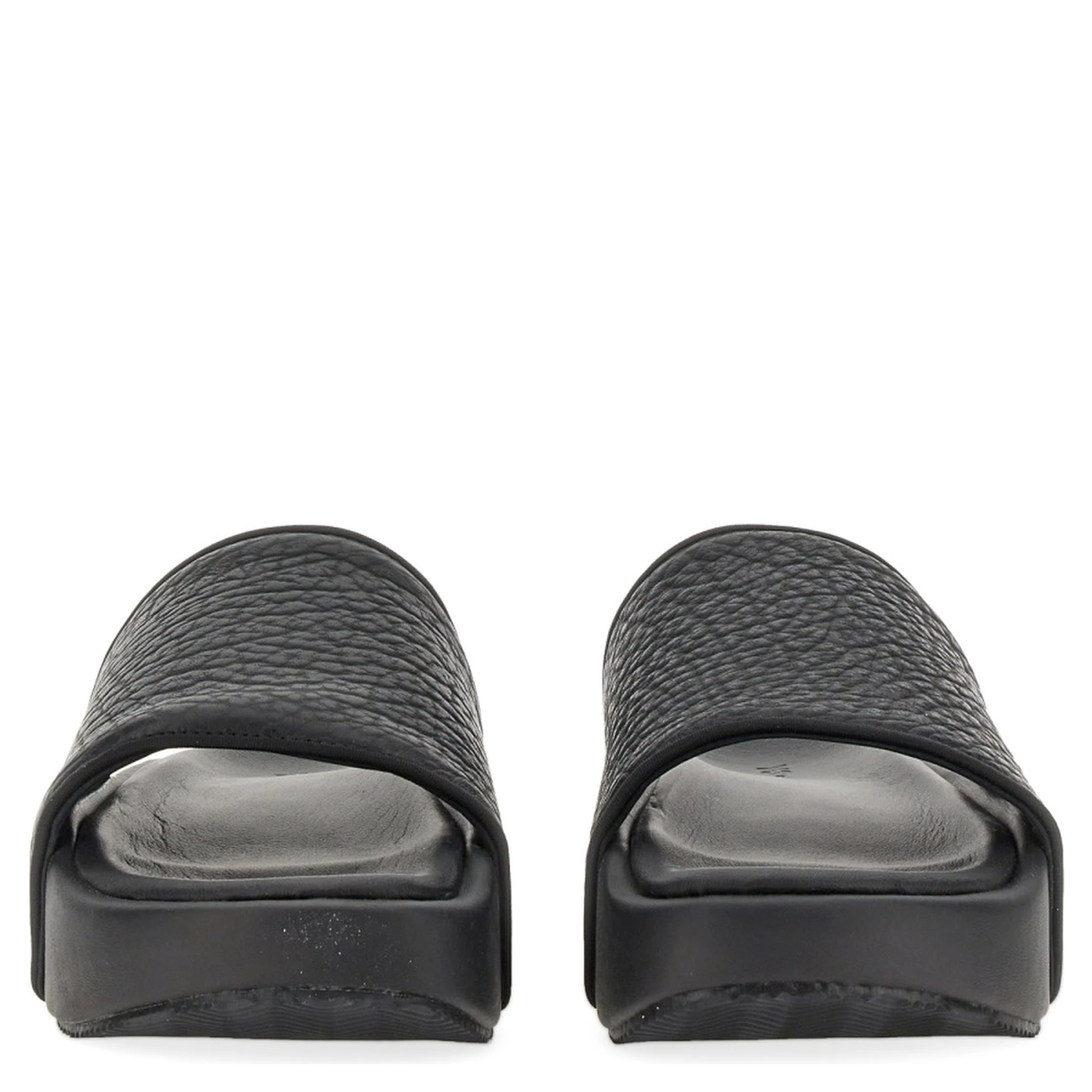 SLIDE SANDAL