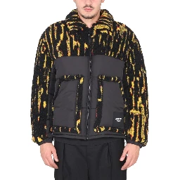 جاكيت بشعار