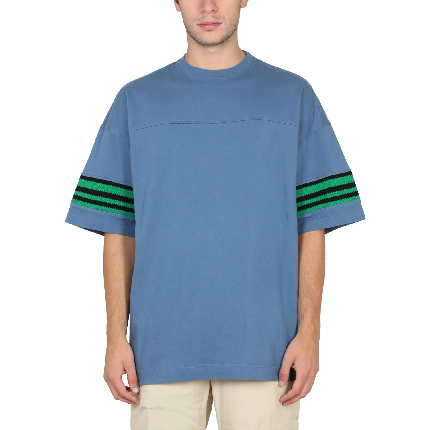 T-SHIRT WITH LOGO