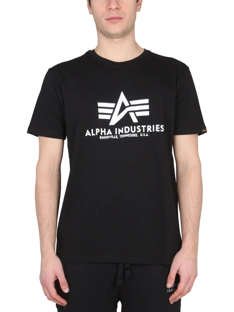 T-SHIRT WITH LOGO