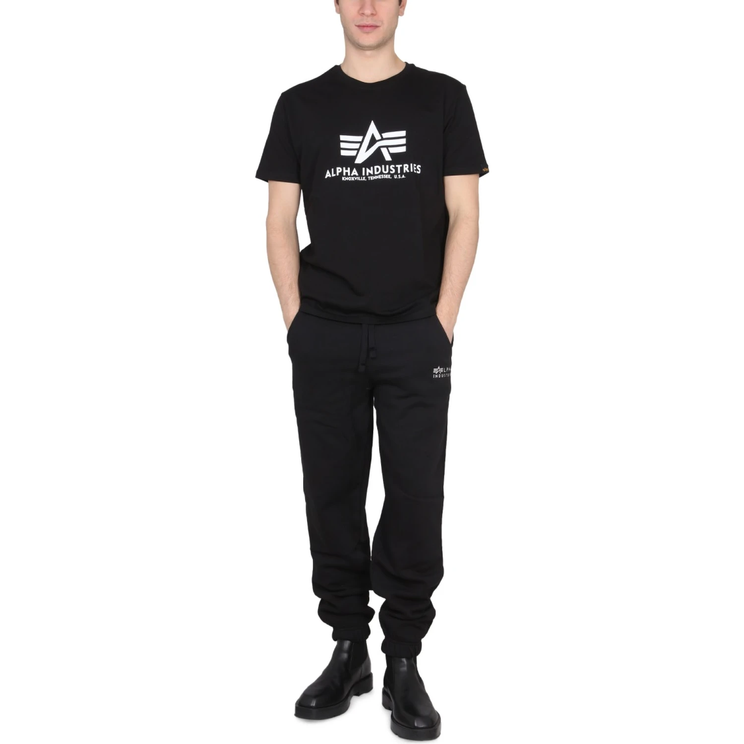 T-SHIRT WITH LOGO