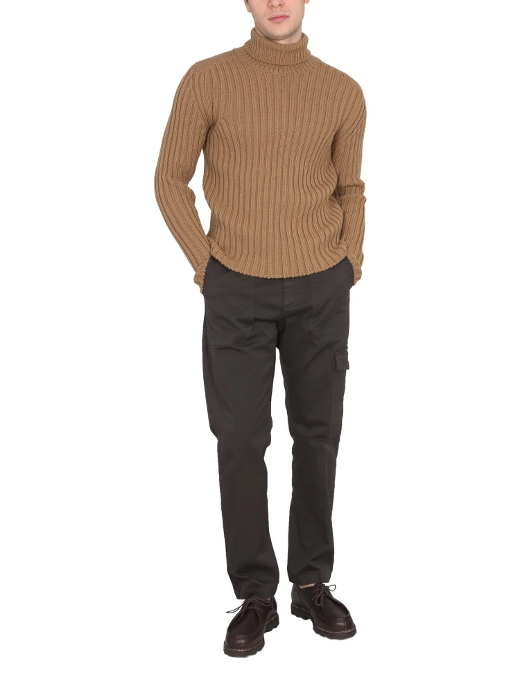 PANTS OUT alternative