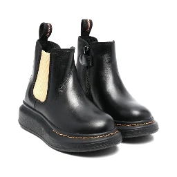 ANKLE BOOT WITH CONTRASTING ELASTIC ON THE SIDE