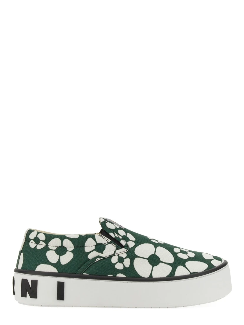 sneaker slip on