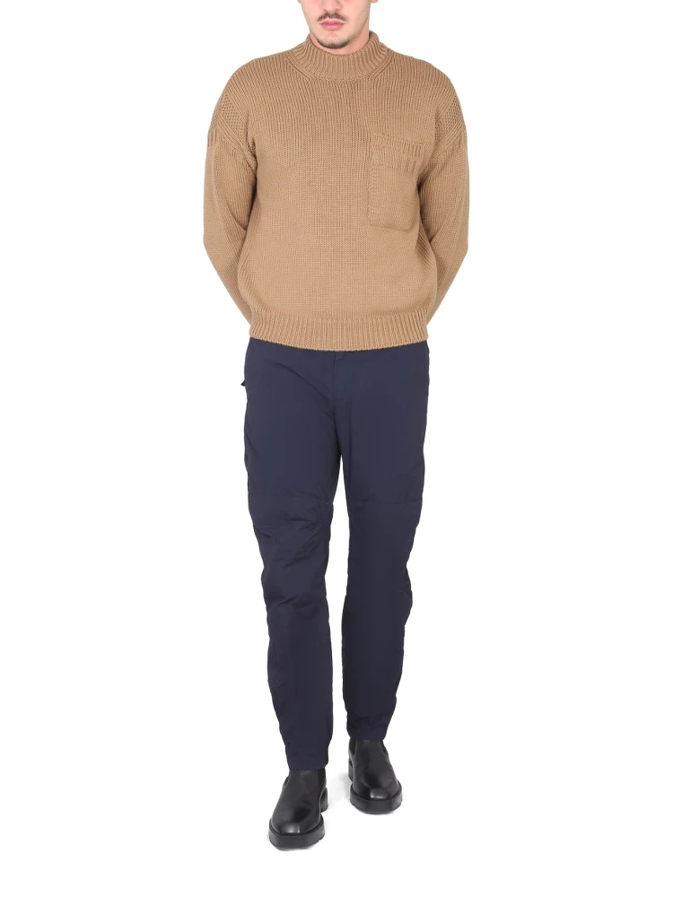 قميص بياقة عالية alternative