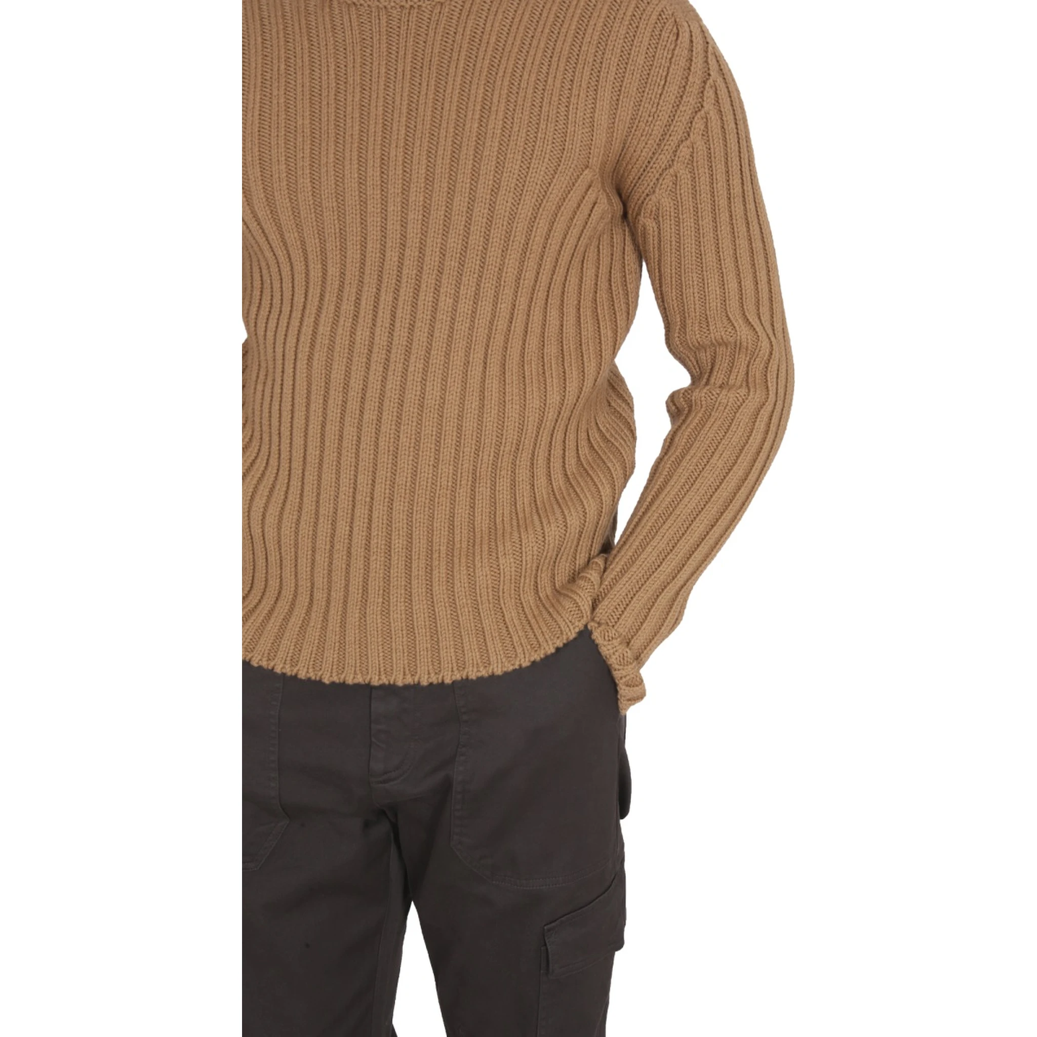 TURTLENECK SWEATER