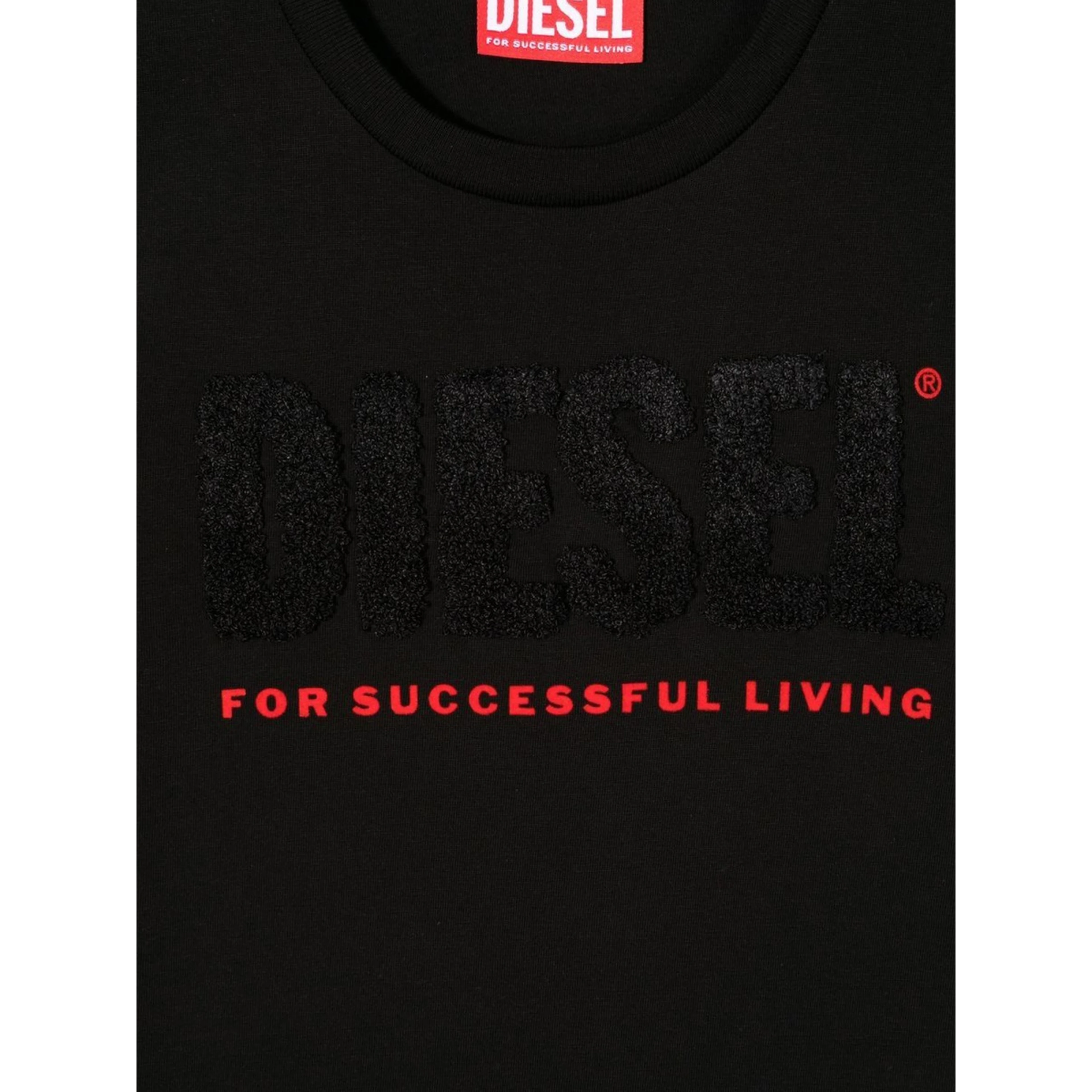 T-SHIRT WRITTEN LOGO