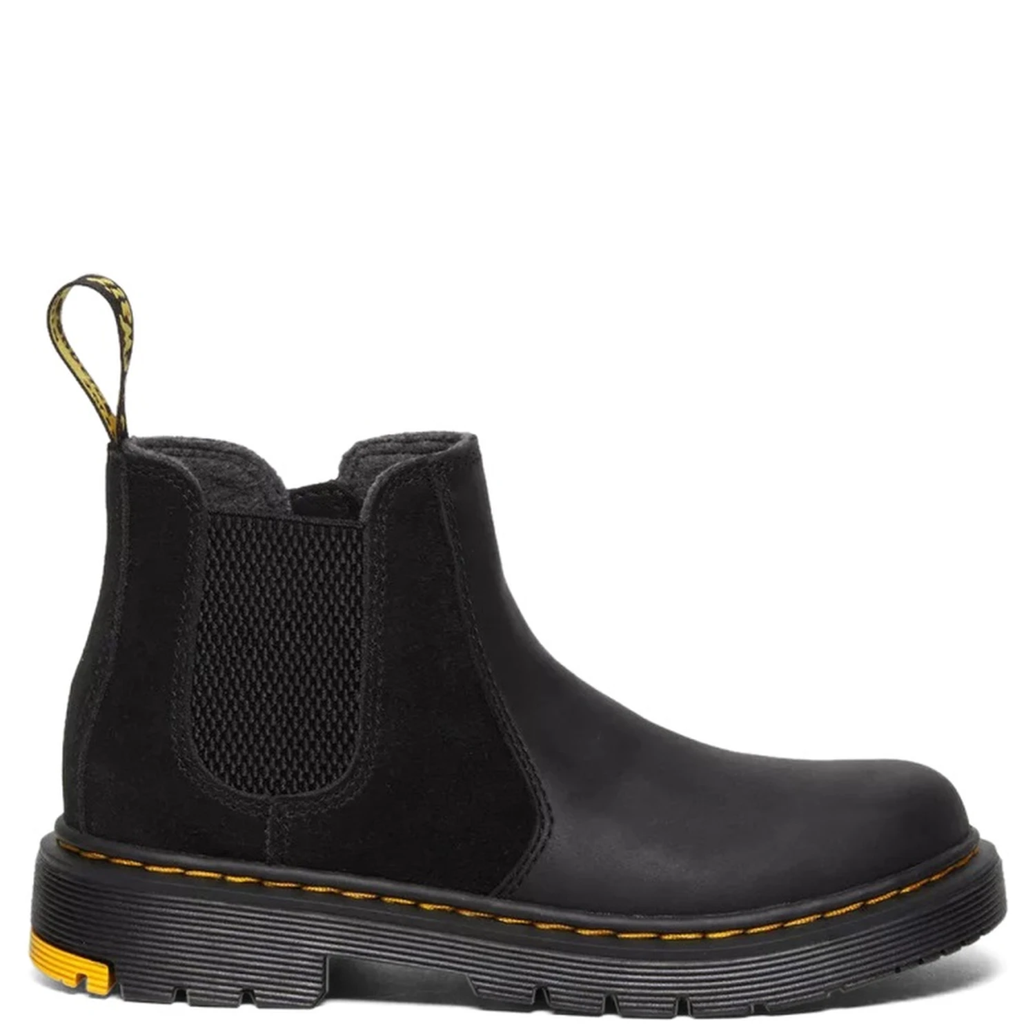 CHELSEA BOOTS.