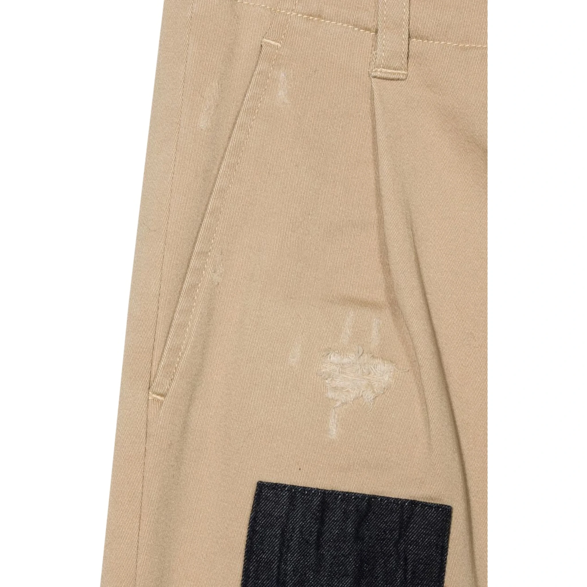 PANTS WITH PATCHES
