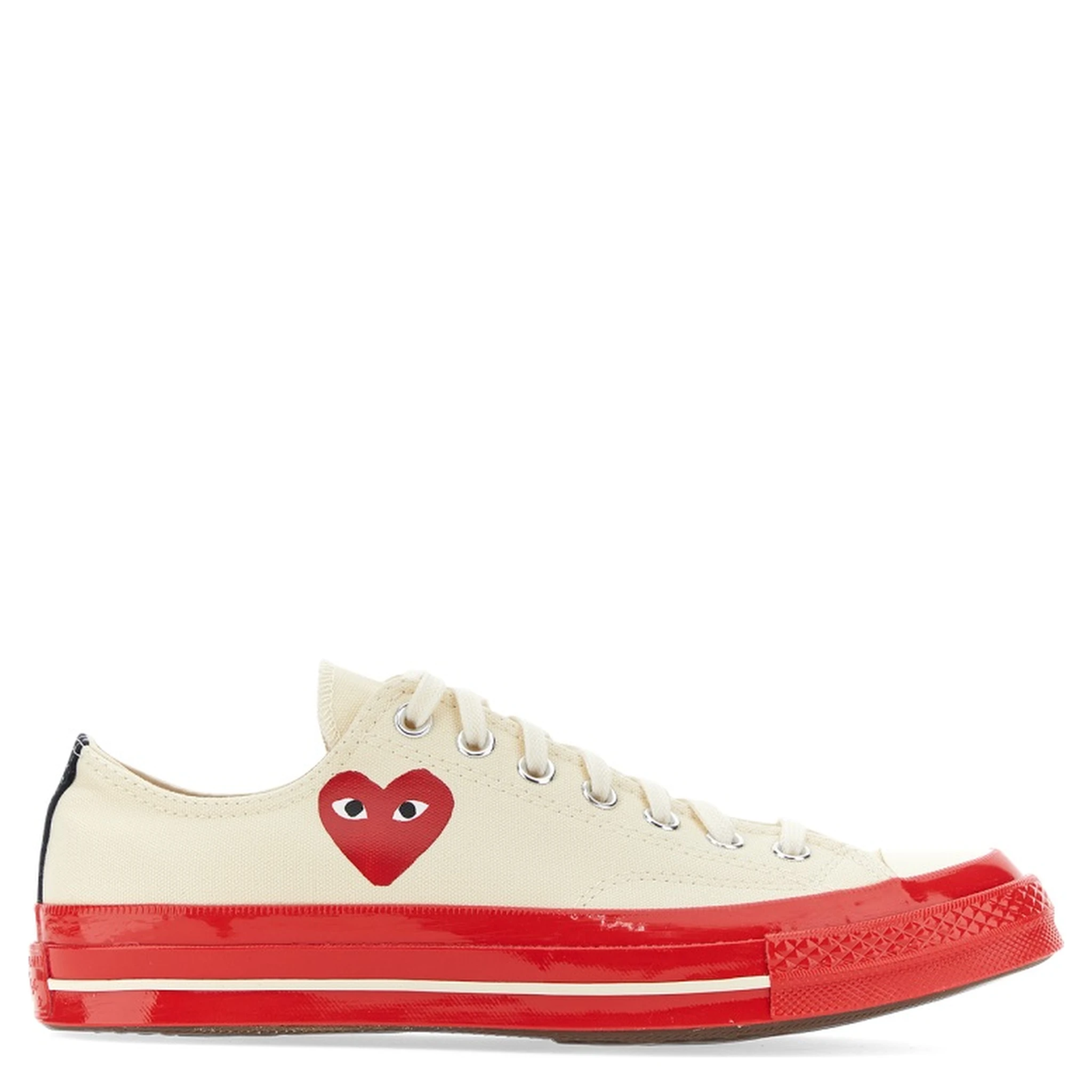 HEART PRINT SNEAKER