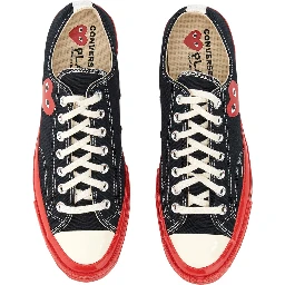 HEART PRINT SNEAKER