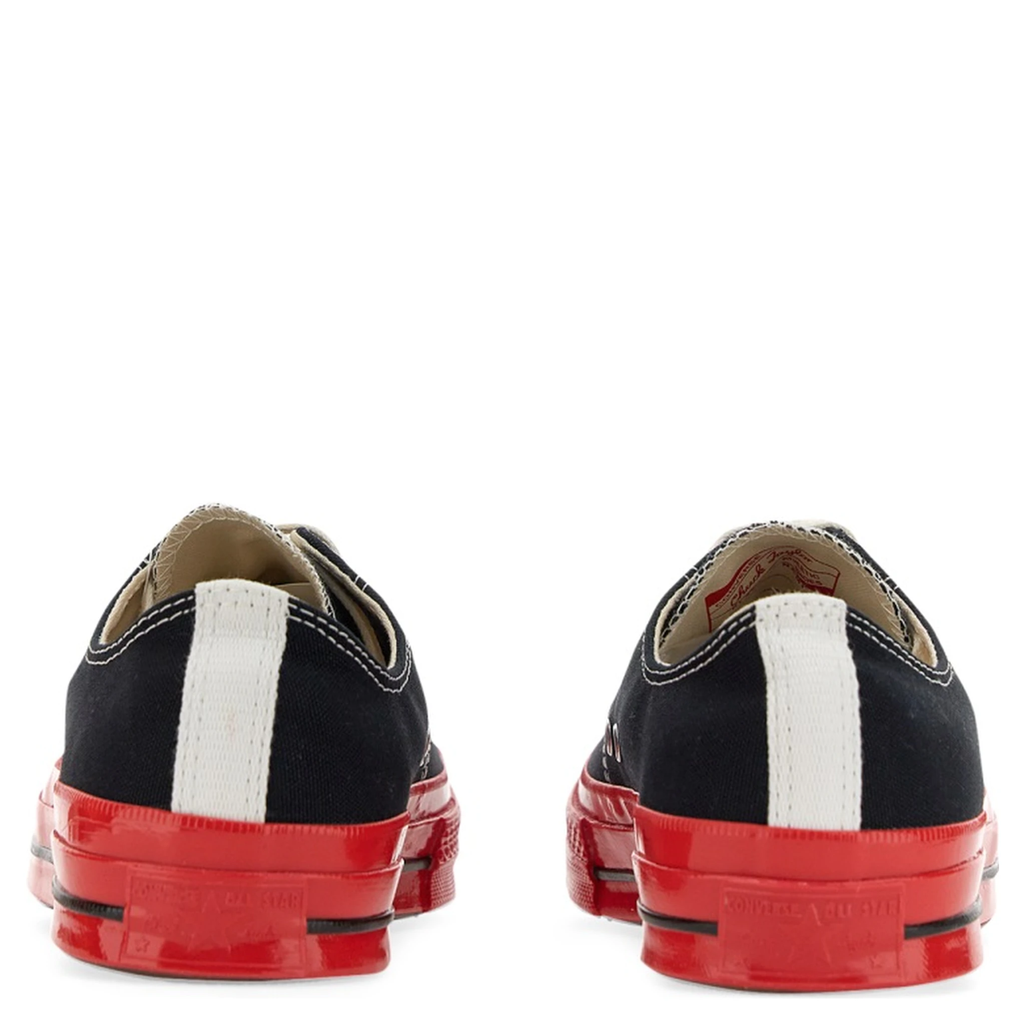 HEART PRINT SNEAKER