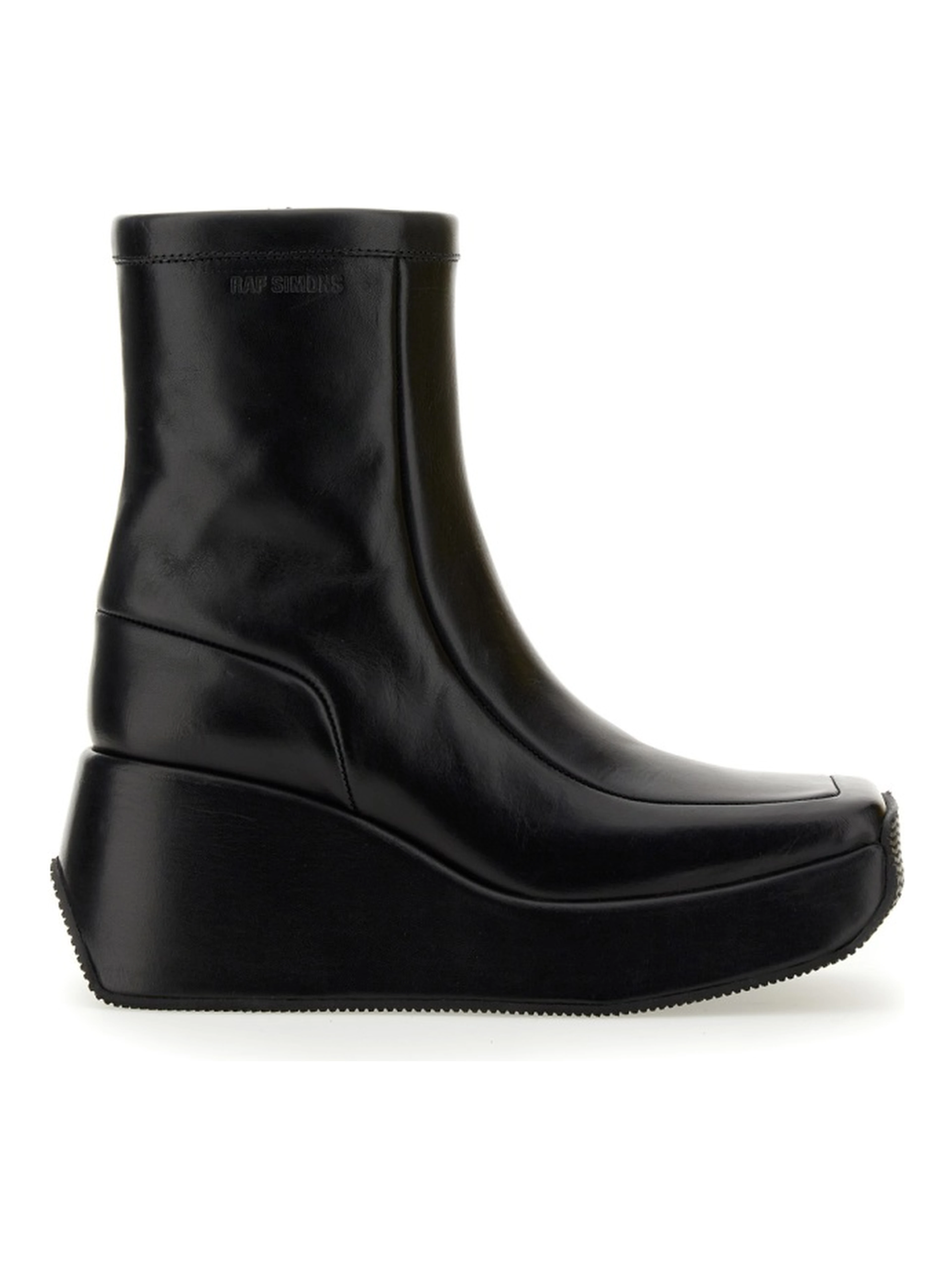 ANKLE BOOT WITH SQUARE TOE
