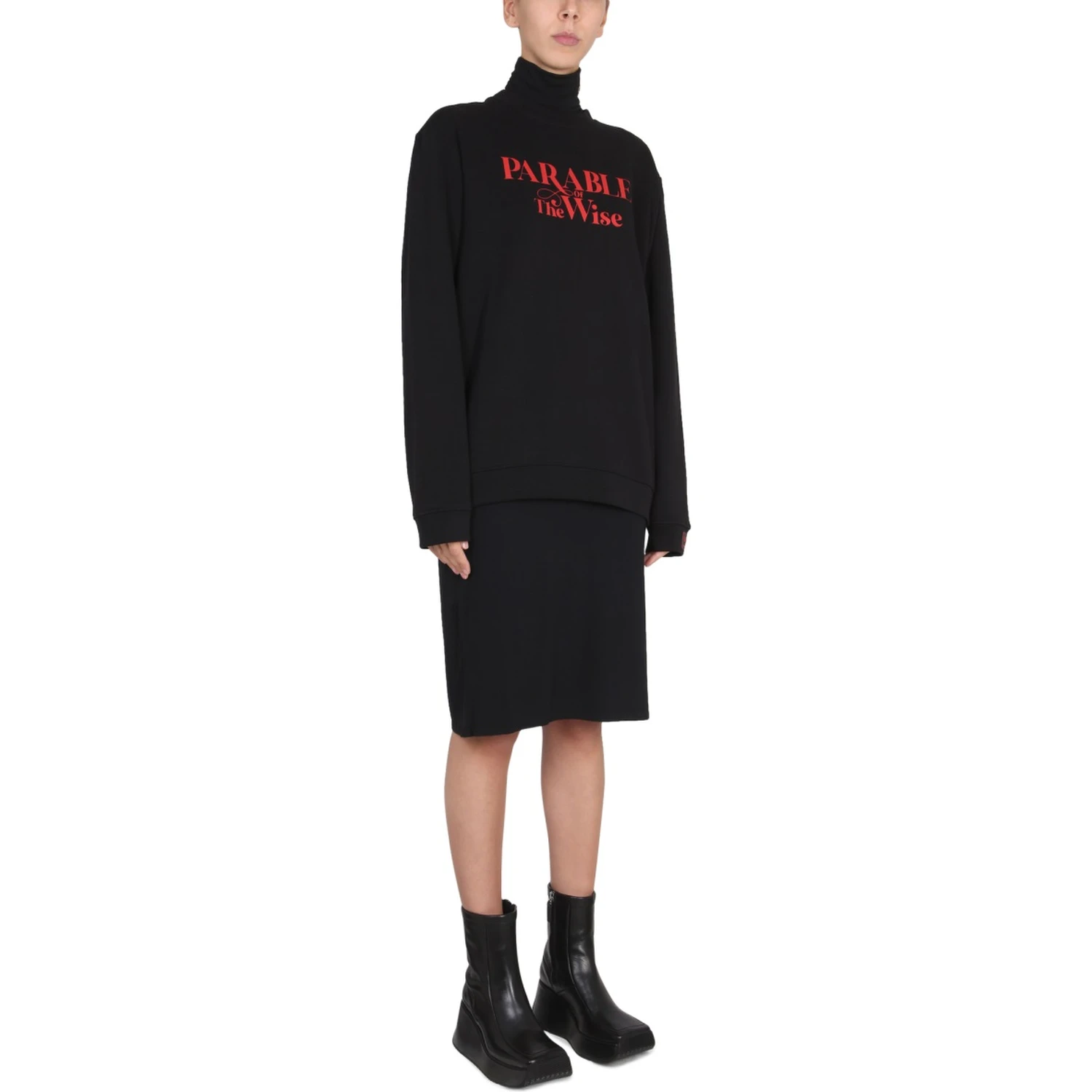 CREWNECK SWEATSHIRT