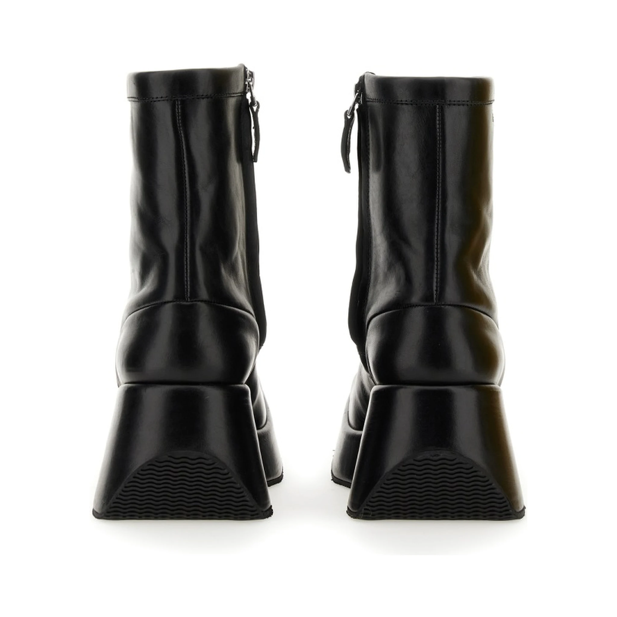 ANKLE BOOT WITH SQUARE TOE