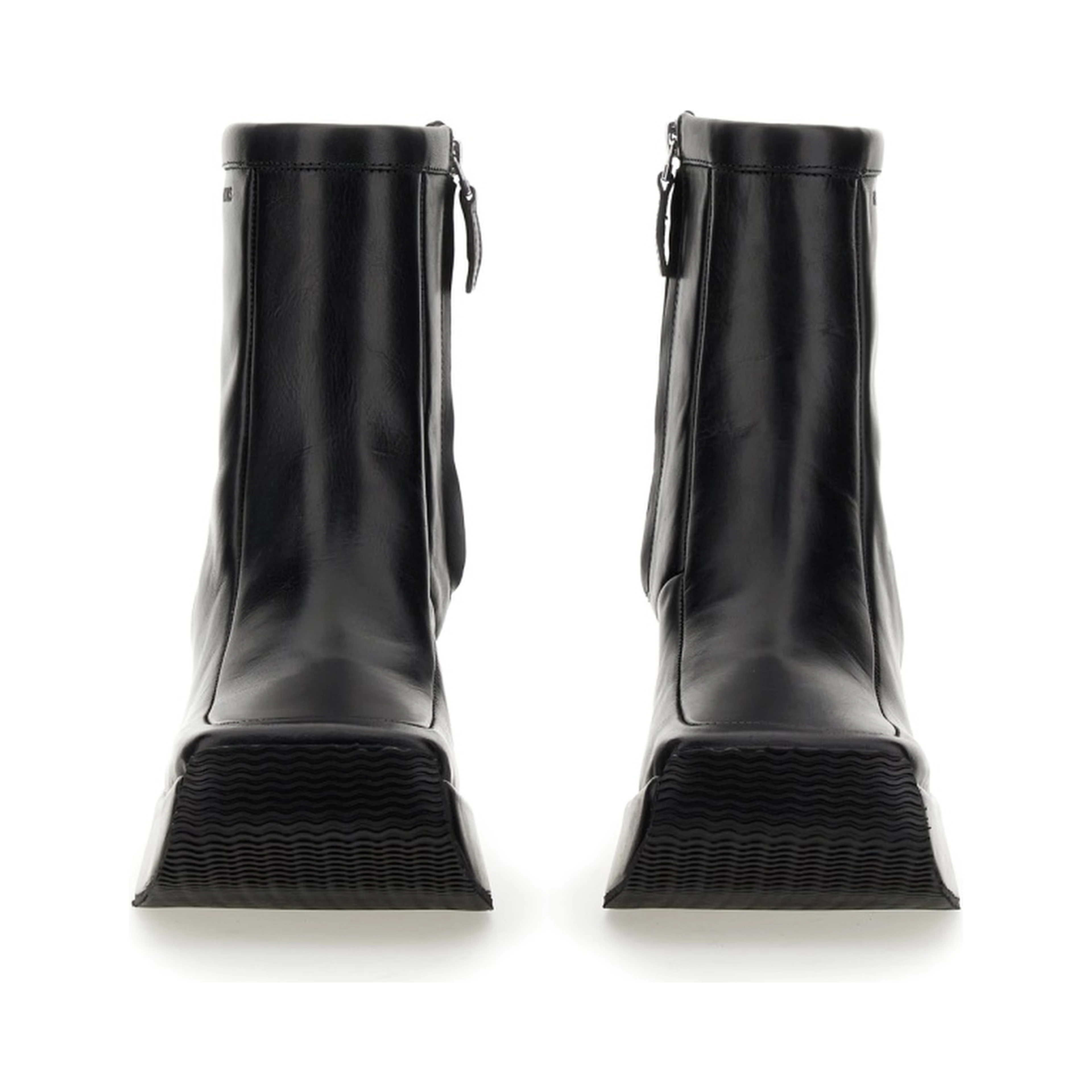 ANKLE BOOT WITH SQUARE TOE