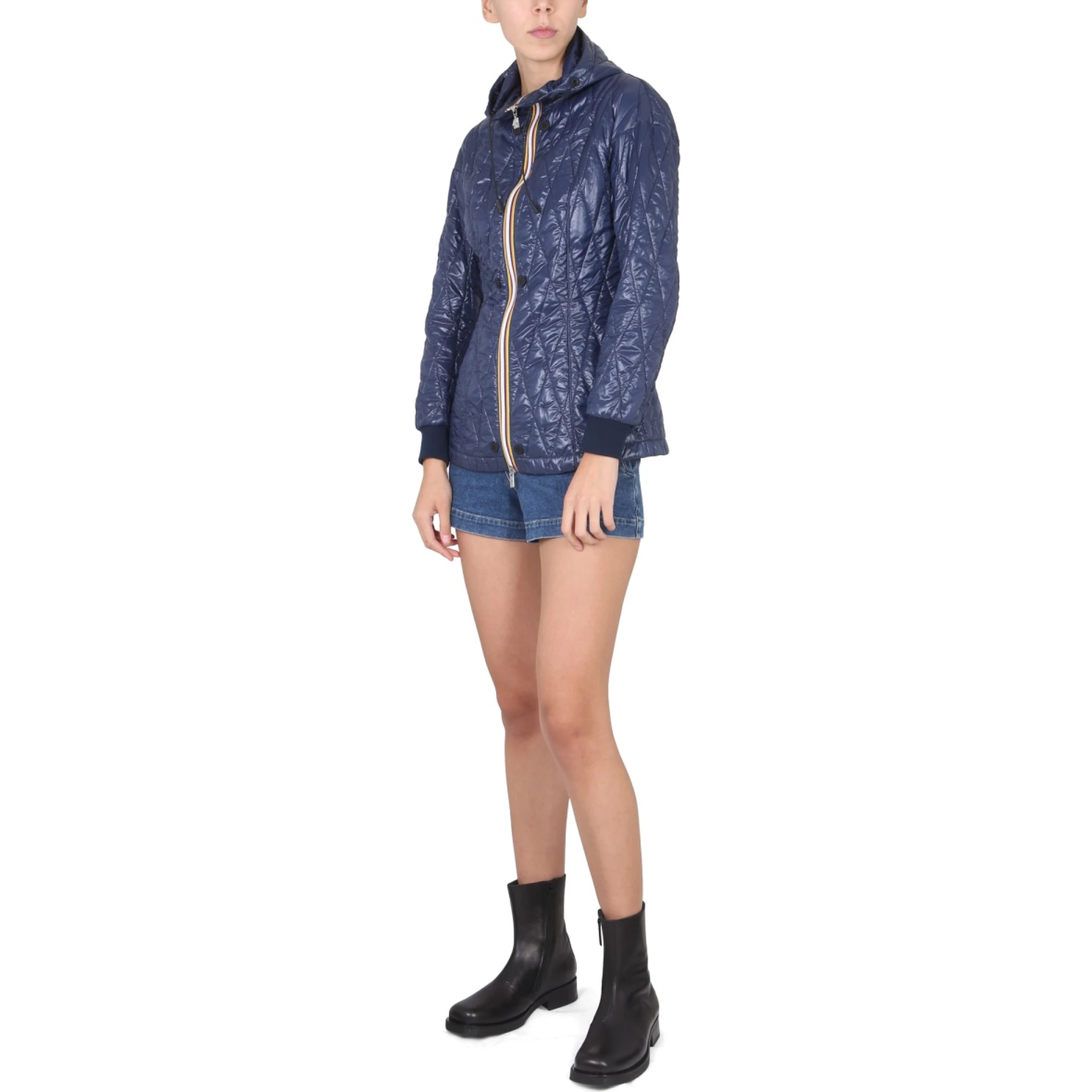ZIPPERED WINDBREAKER