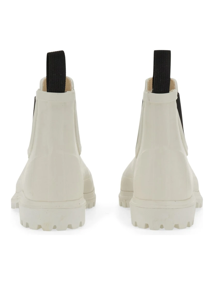 RUBBER BOOT