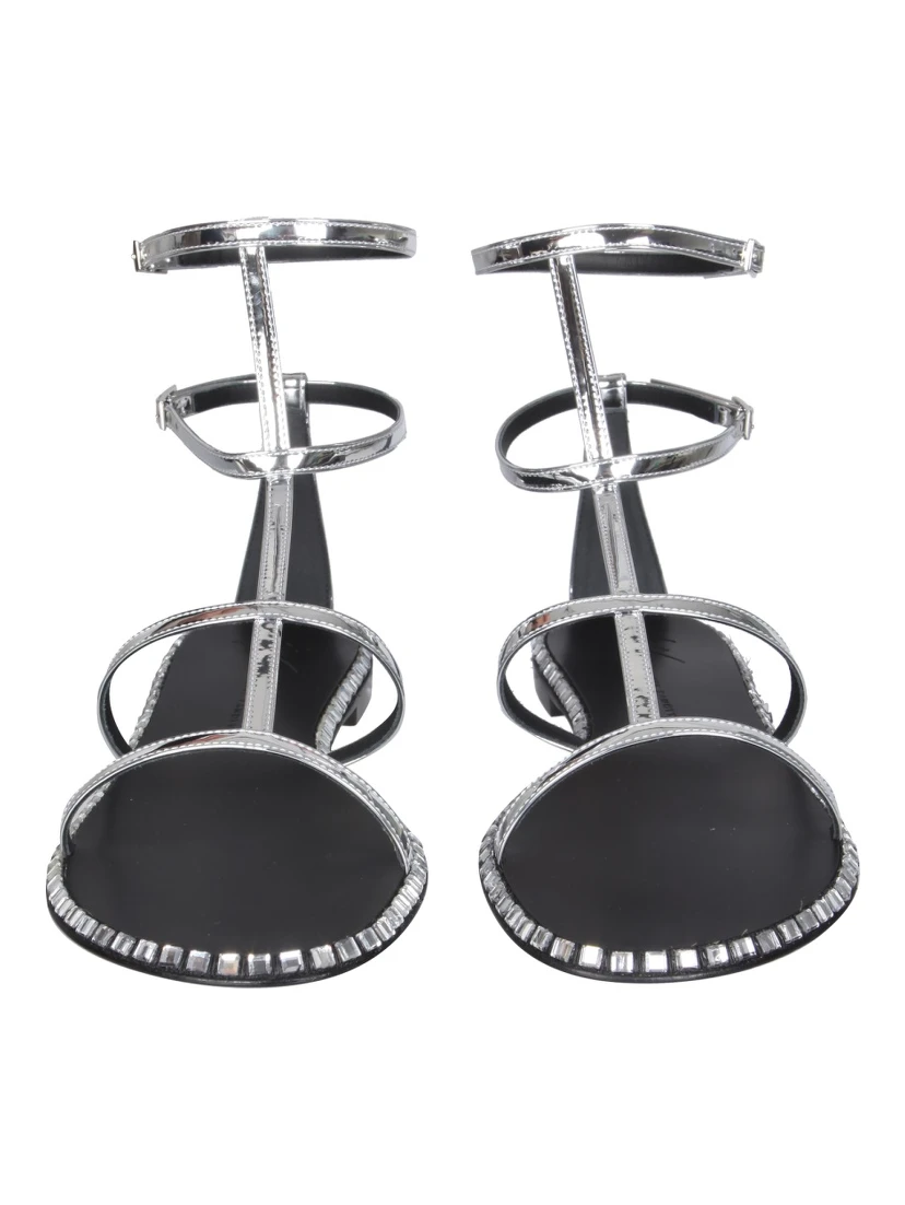 FLAT GLADIATOR SANDALS