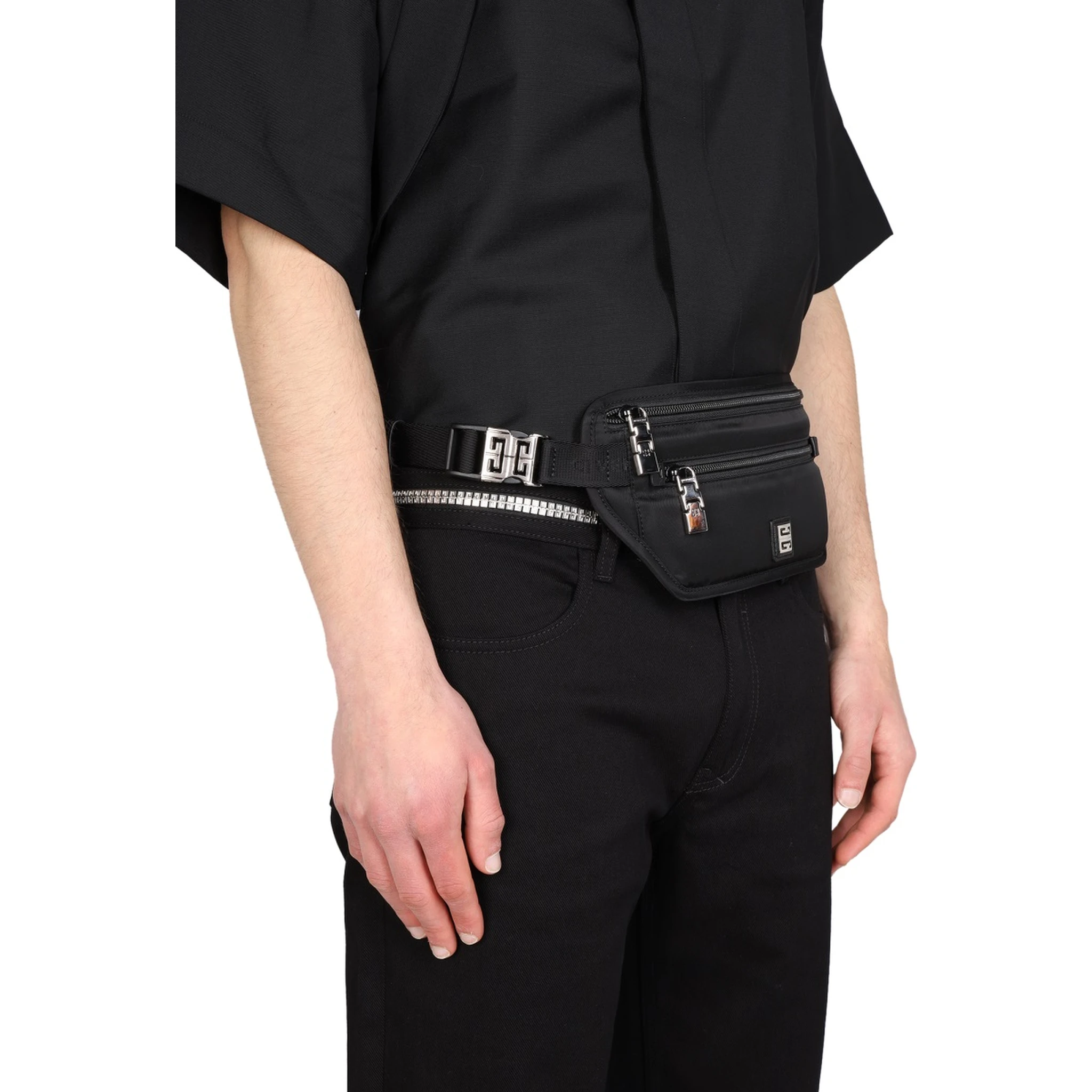 SLIM FIT JEANS WITH METALLIC DETAILS