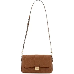 حقيبة بشعار