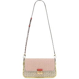 حقيبة بشعار