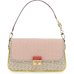 حقيبة بشعار