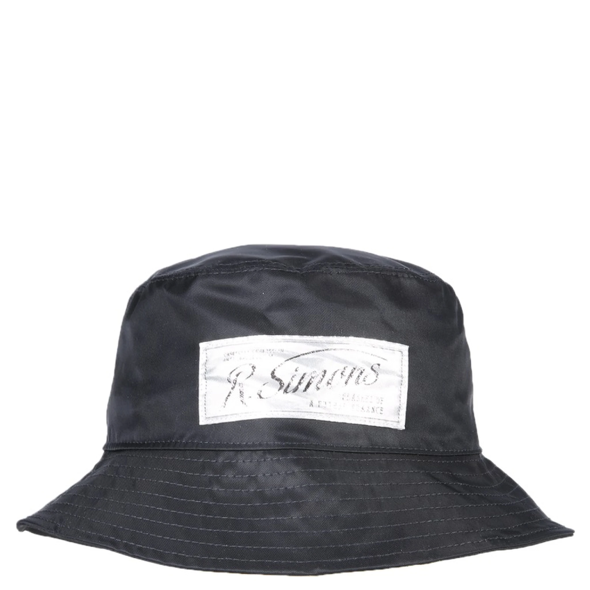 REVERSIBLE BUCKET HAT