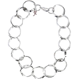 LINKED RINGS NECKLACE