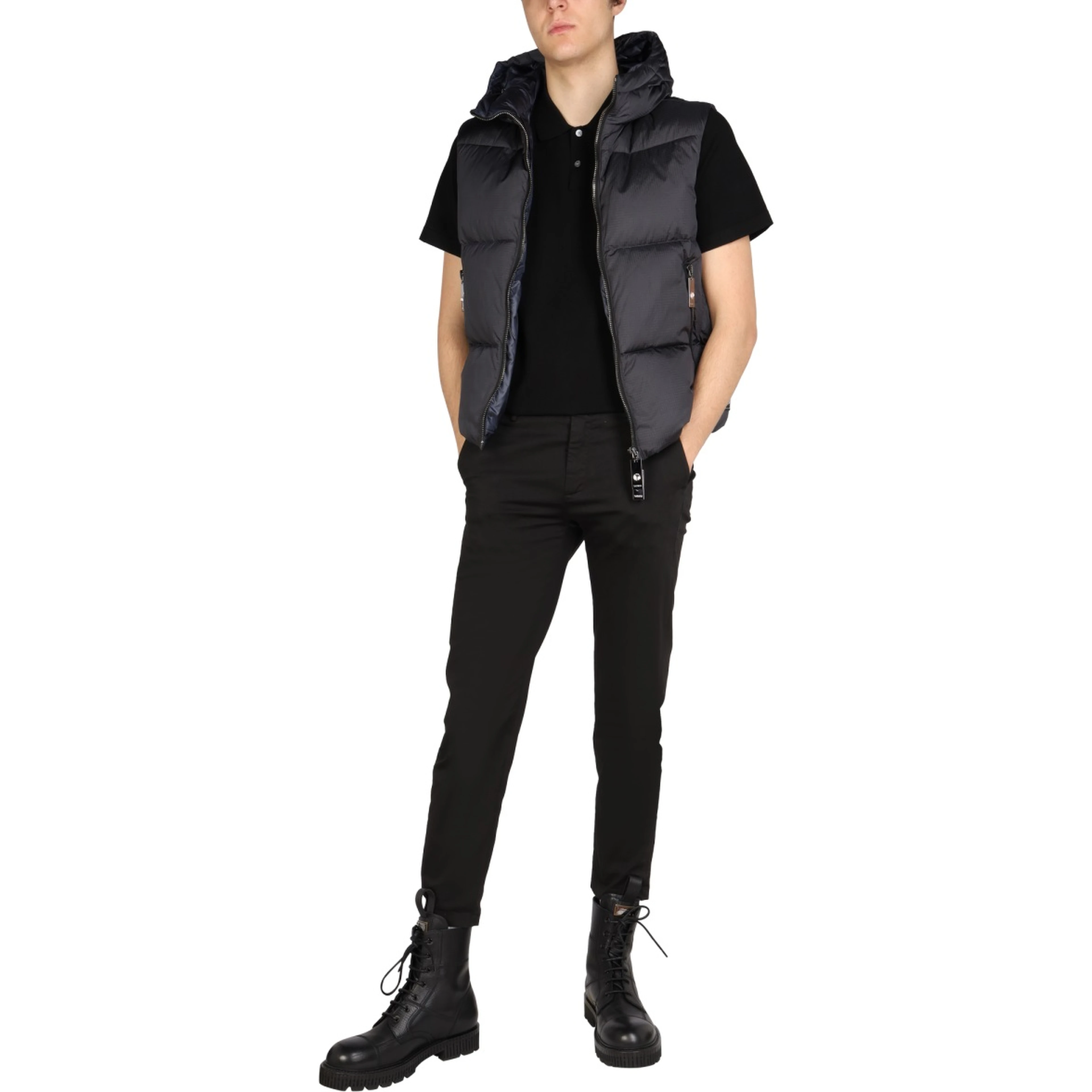 HOODED VEST