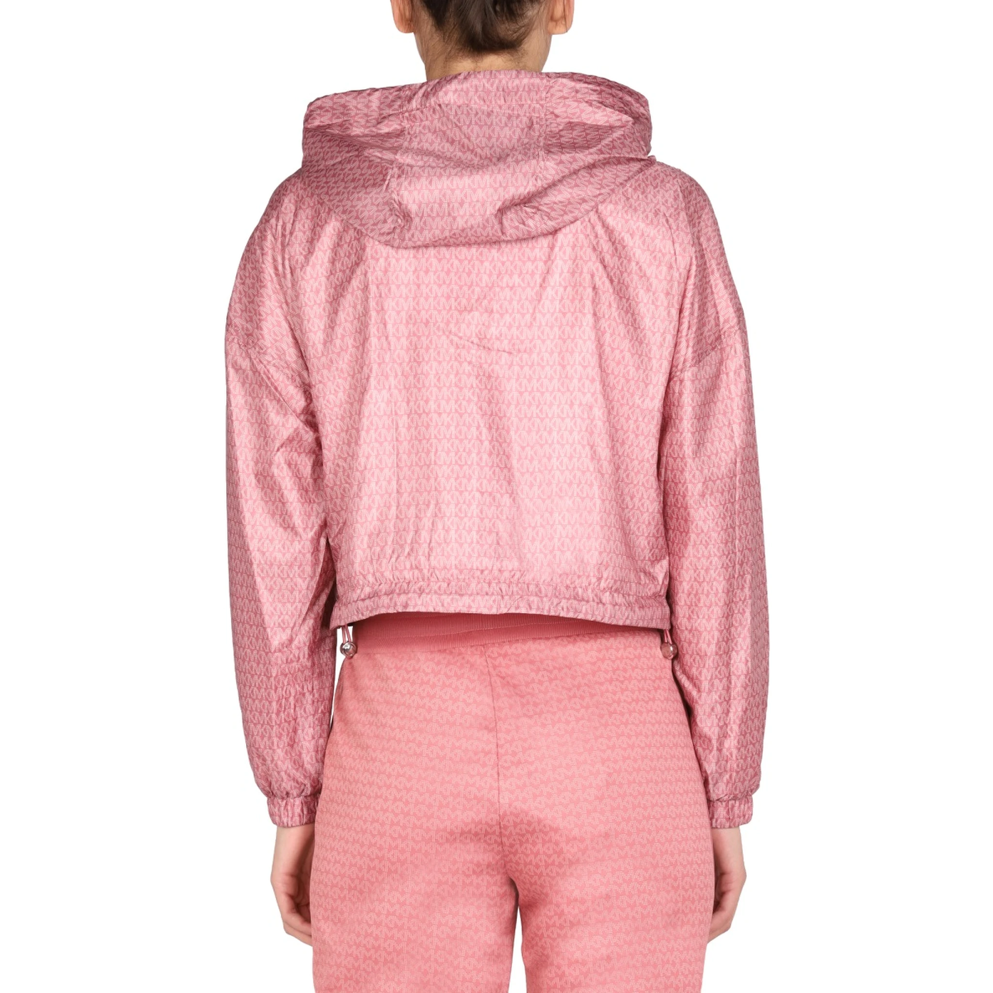 سويت شيرت بشعار