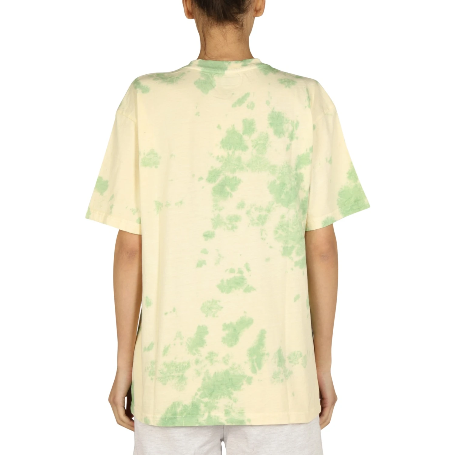 تيشيرت مطبوع عليه شعار
