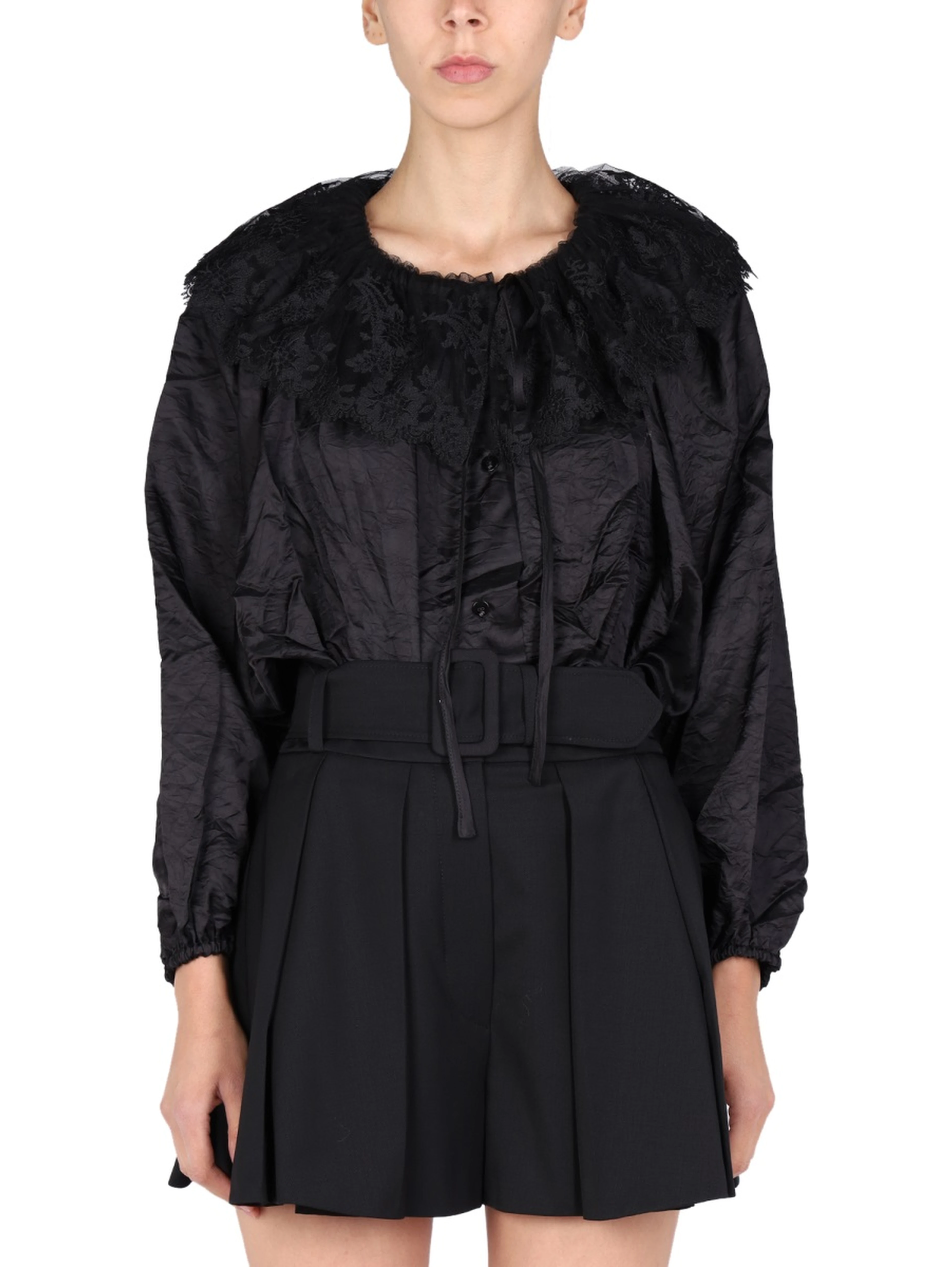 EMBROIDERY BLOUSE