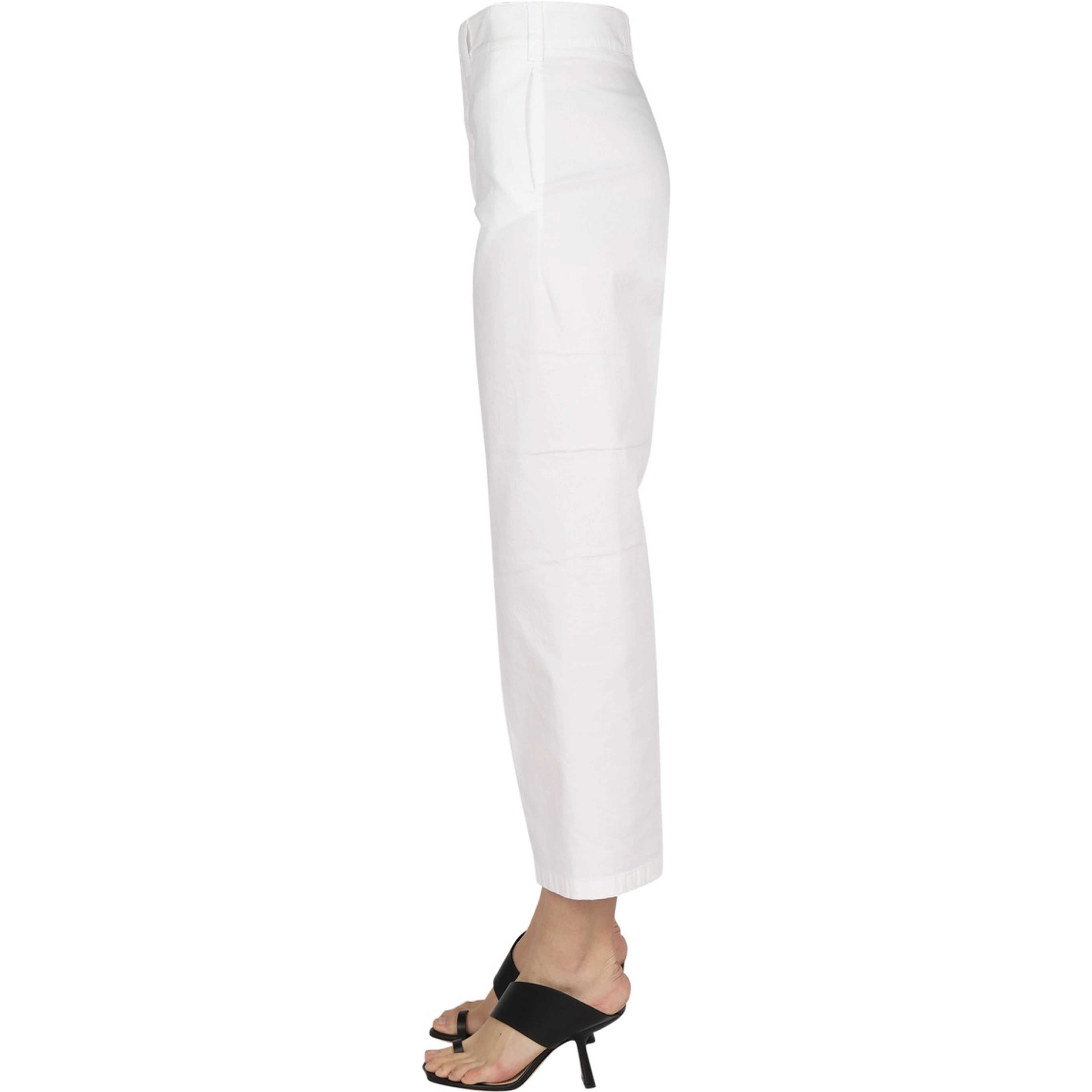 CROPPED FIT JEANS
