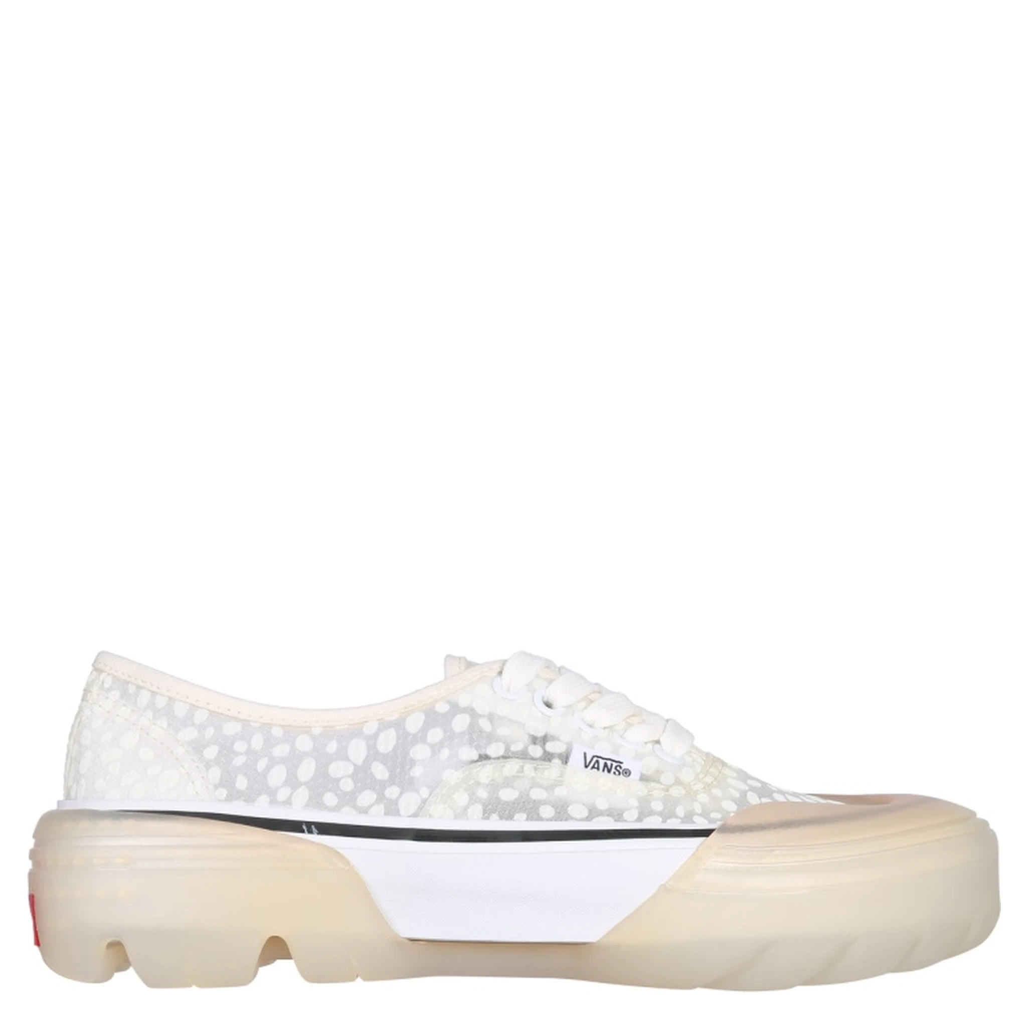 حذاء رياضي كلاسيكي