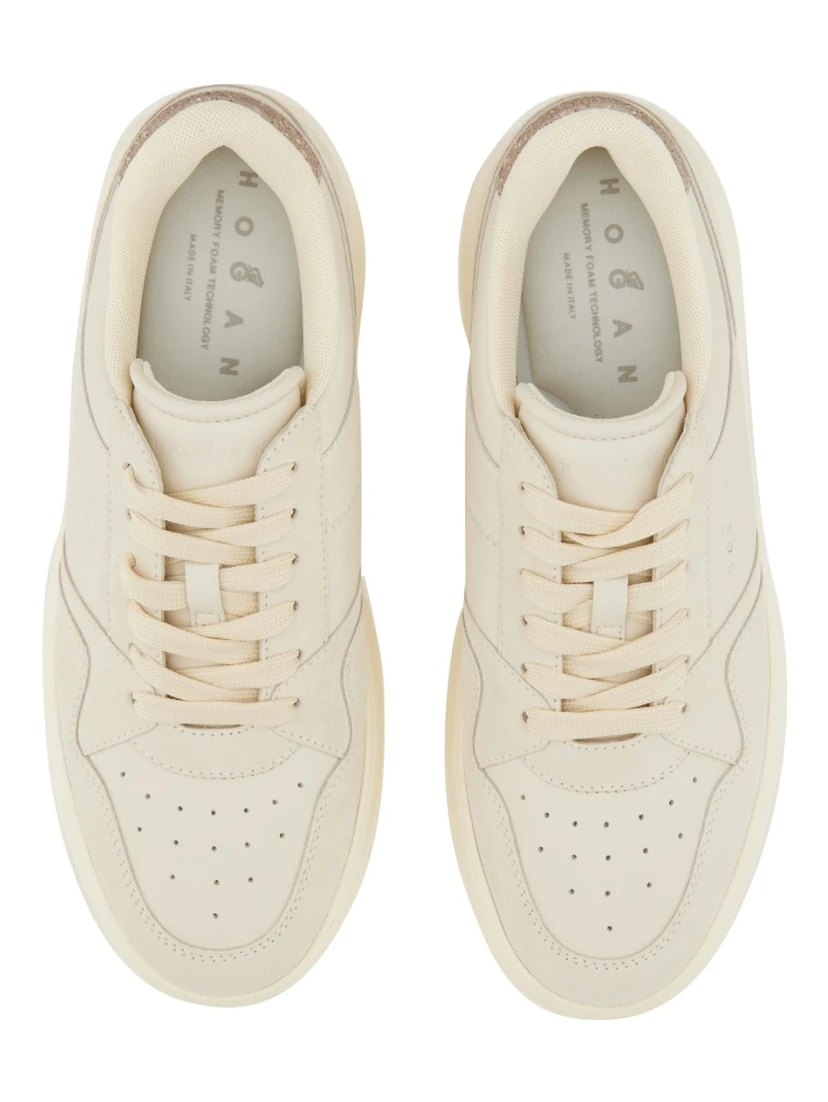 LEATHER SNEAKER
