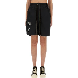 SHORTS WITH LOGO