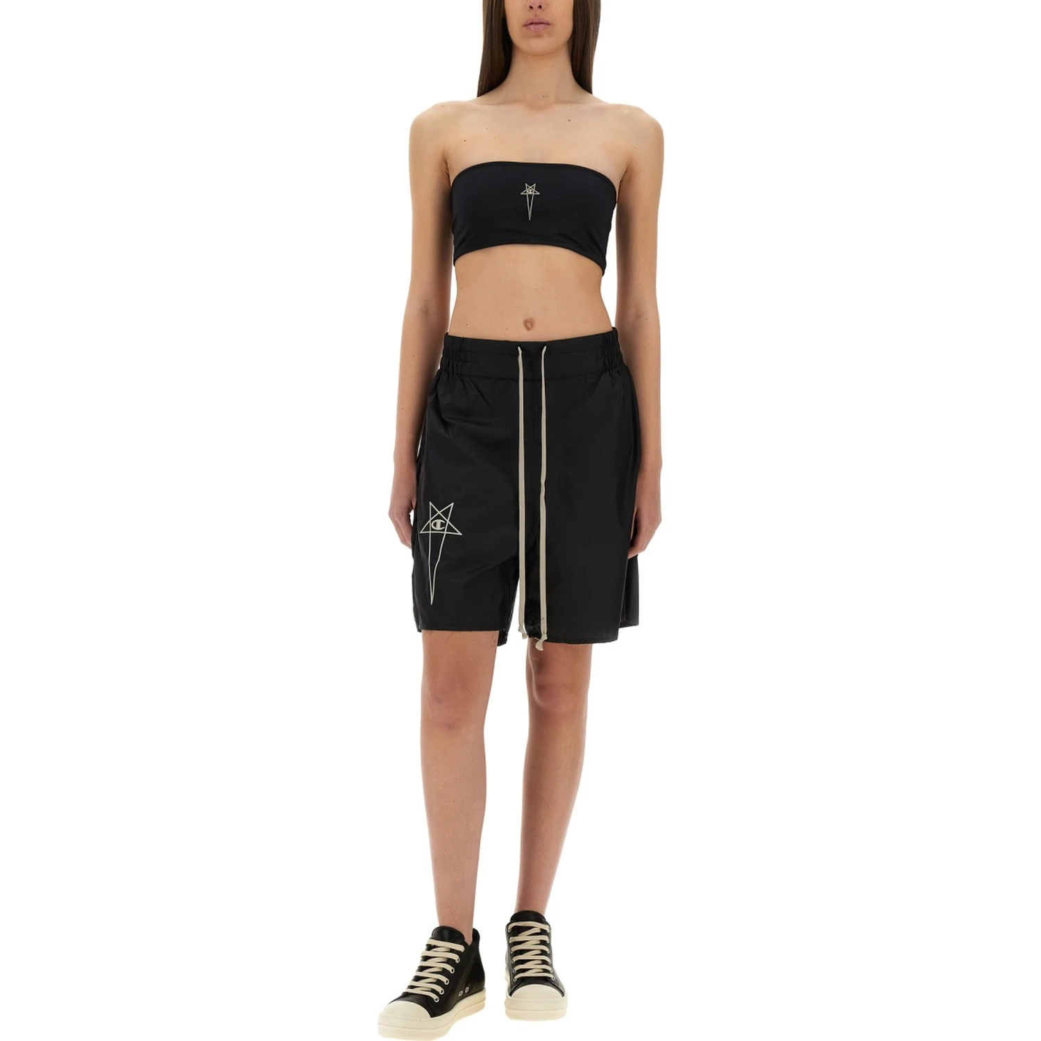 SHORTS WITH LOGO