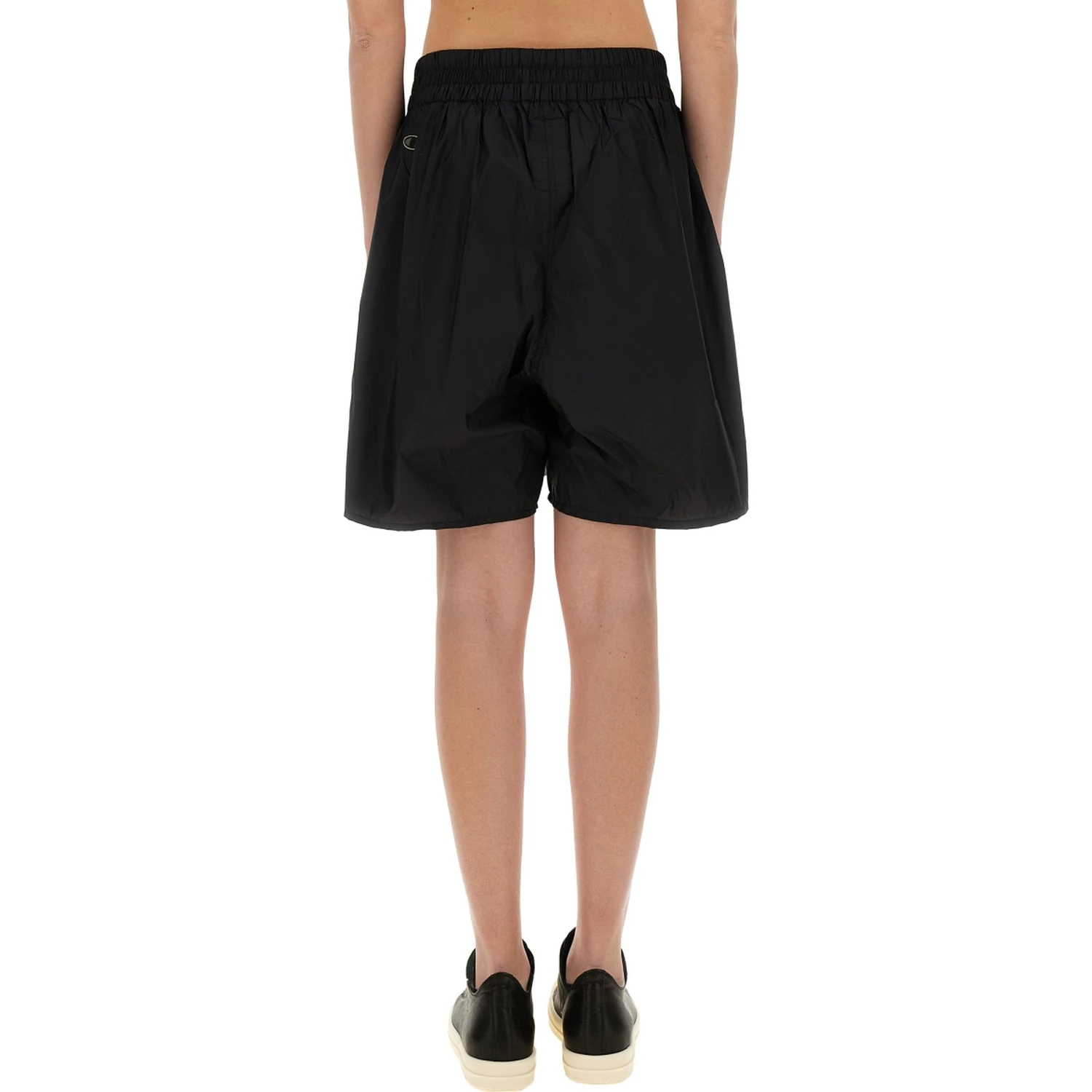 SHORTS WITH LOGO