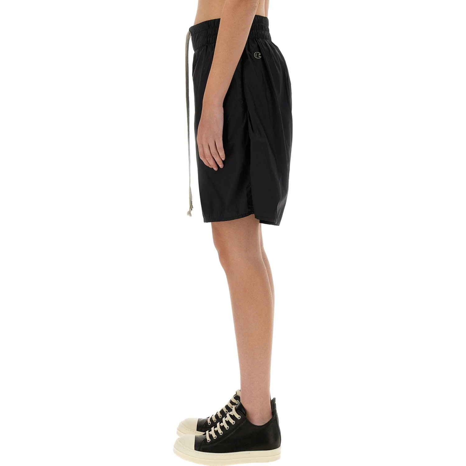 SHORTS WITH LOGO