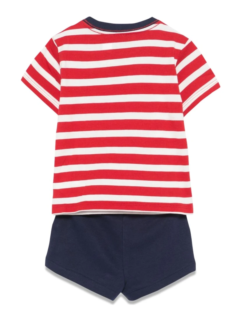 t-shirt and shorts set