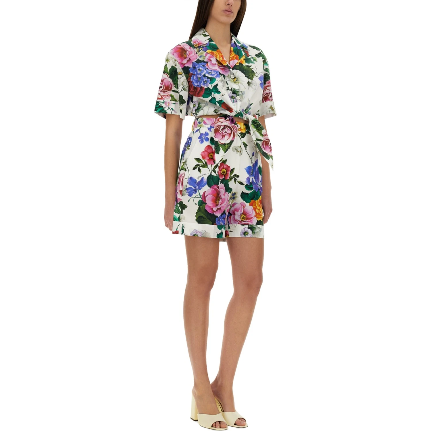 SHORTS WITH FLORAL PRINT