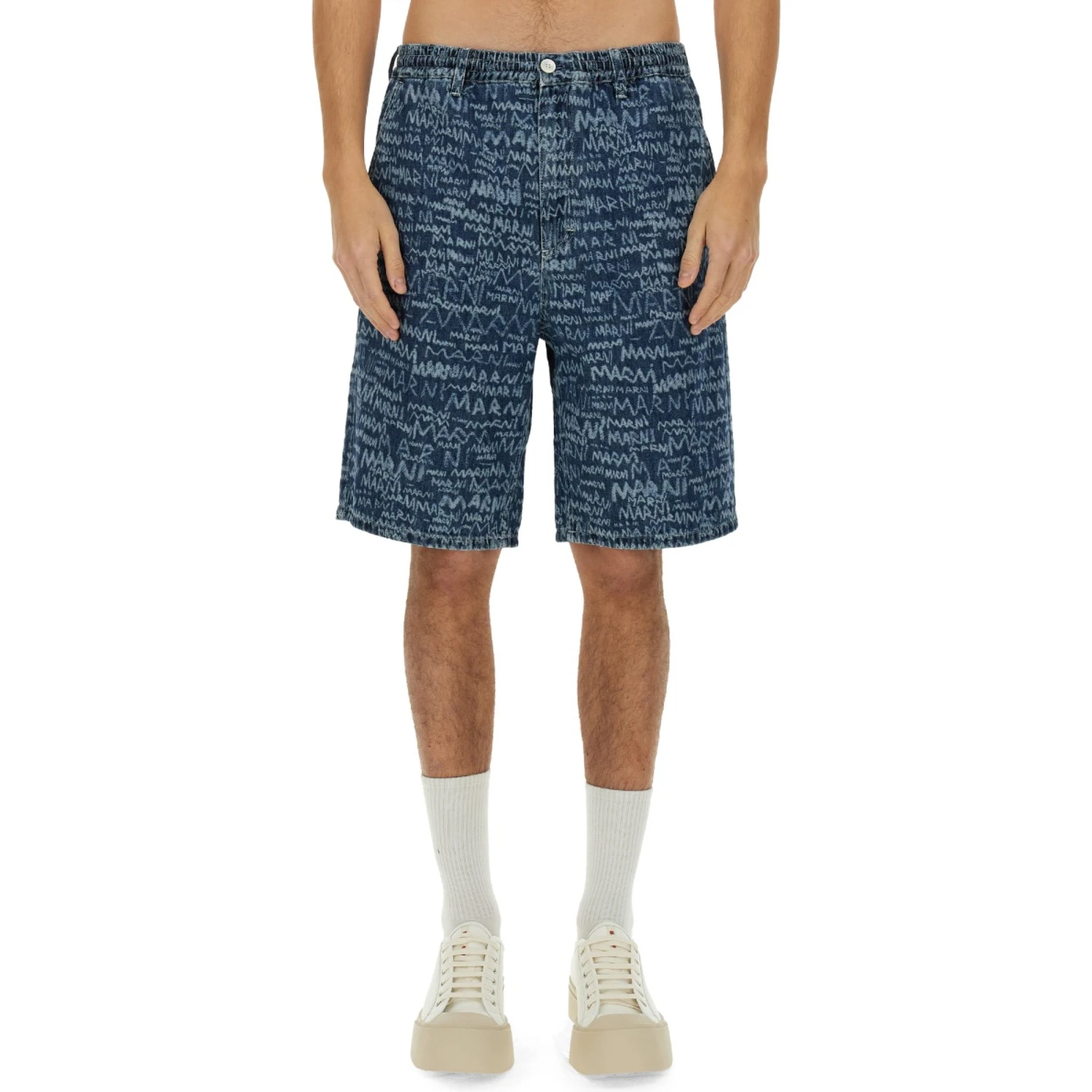 SHORT IN DENIM