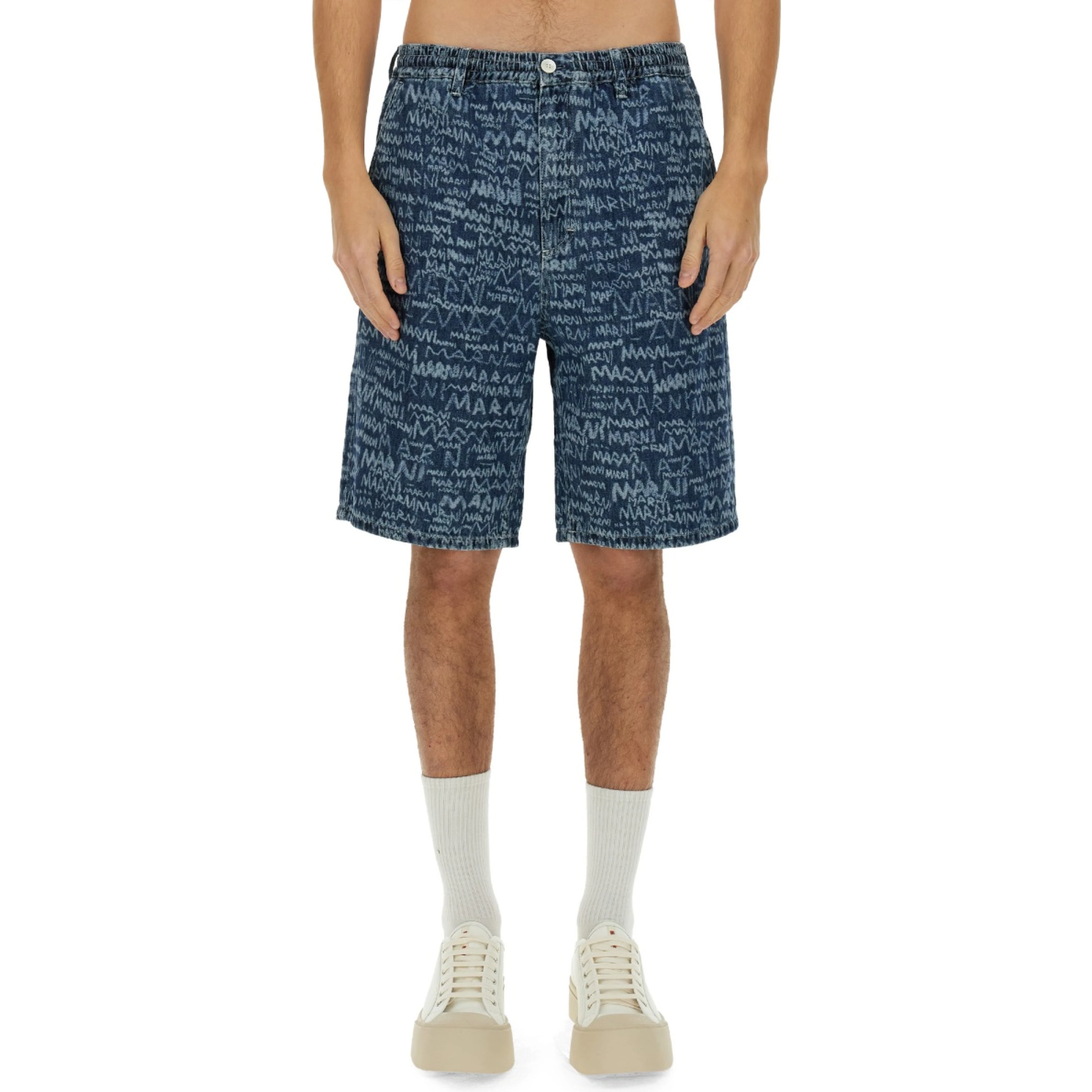 SHORT IN DENIM